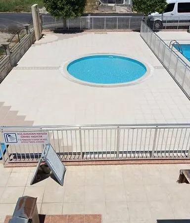 Szálloda Kundu'da Havuzlu Bahceli Antalya