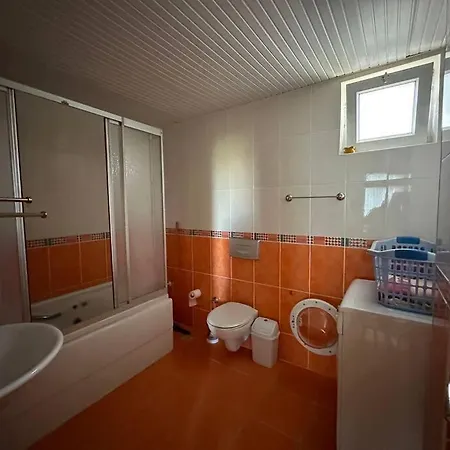 Villa Kundu'da Havuzlu Bahceli Antalya